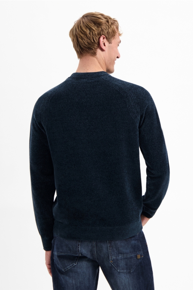 NO-EXCESS blauwe heren trui | Model achteraanzicht