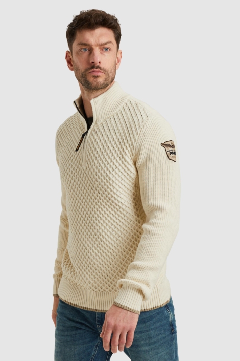 PME legend ecru heren trui | Model zijaanzicht