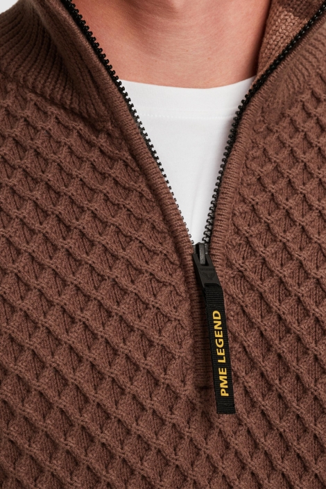 PME legend bruine heren trui | Close up