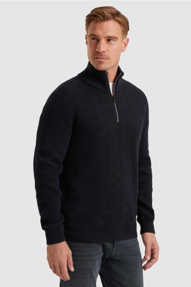 Vanguard blauwe heren trui | Model zijaanzicht