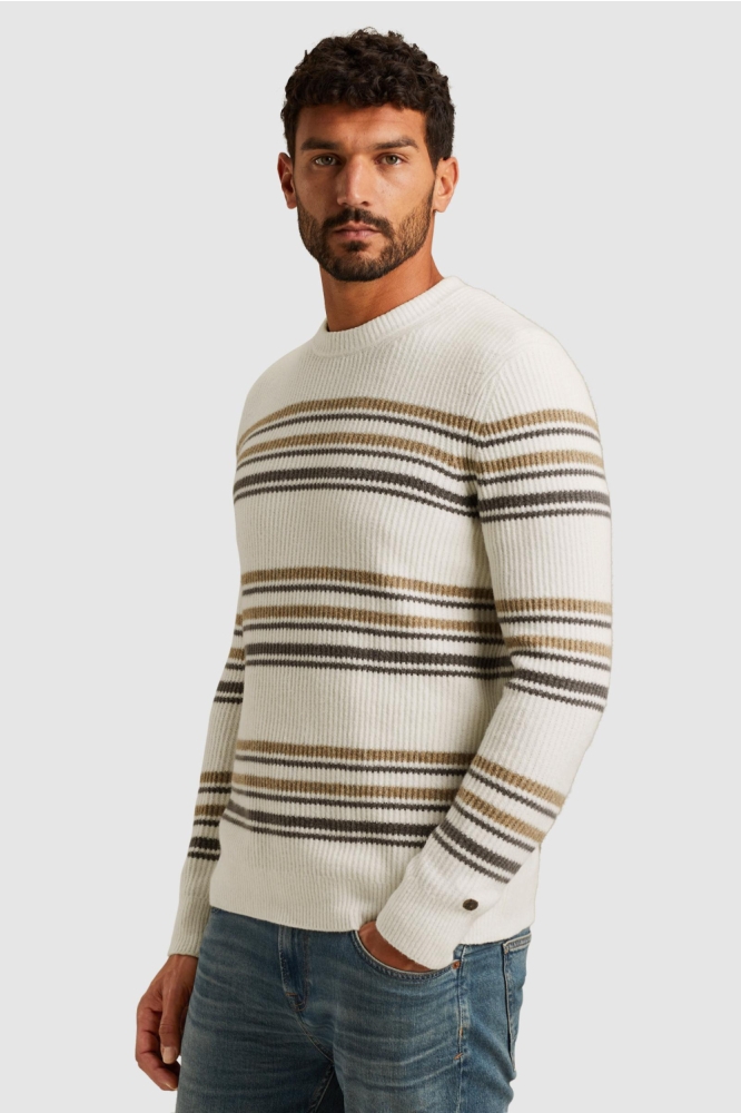 Cast Iron ecru heren trui | Model zijaanzicht