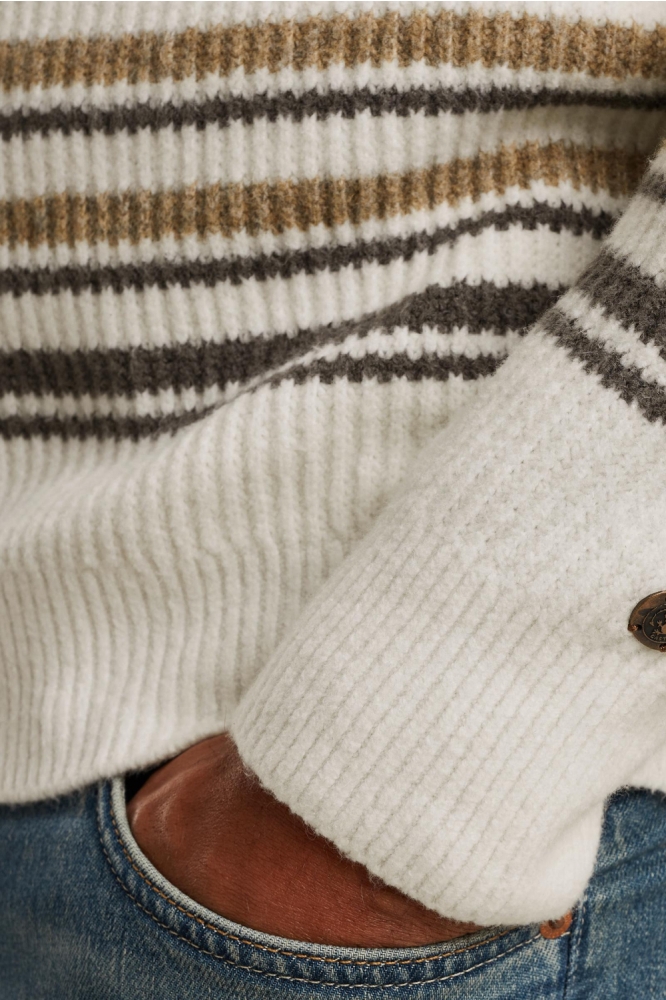 Cast Iron ecru heren trui | Close up