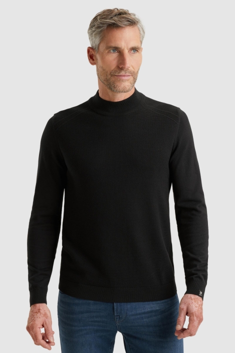 Vanguard zwarte heren trui | Model vooraanzicht