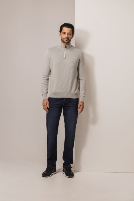 State of Art beige heren trui | Model vooraanzicht