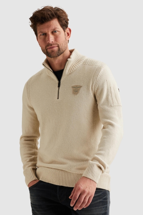 PME legend beige heren trui | Model zijaanzicht