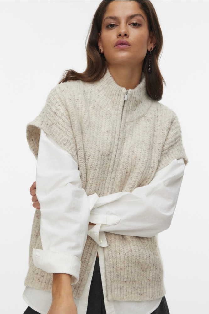 Vero Moda beige dames gilet | Model vooraanzicht