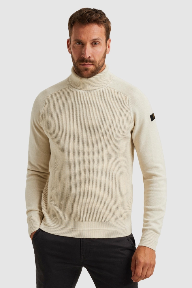 PME legend beige heren trui | Model vooraanzicht