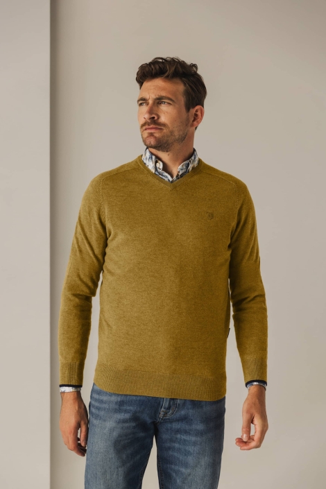 State of Art gele heren trui | Model vooraanzicht