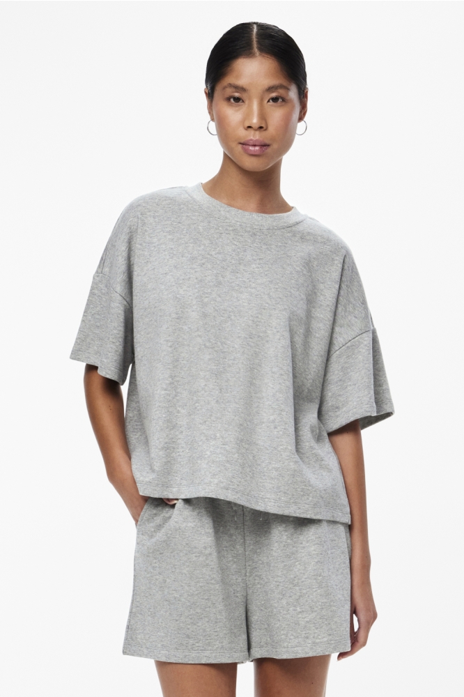 Pieces grijze dames sweater | Model vooraanzicht