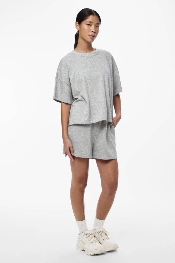 Pieces grijze dames sweater | Model