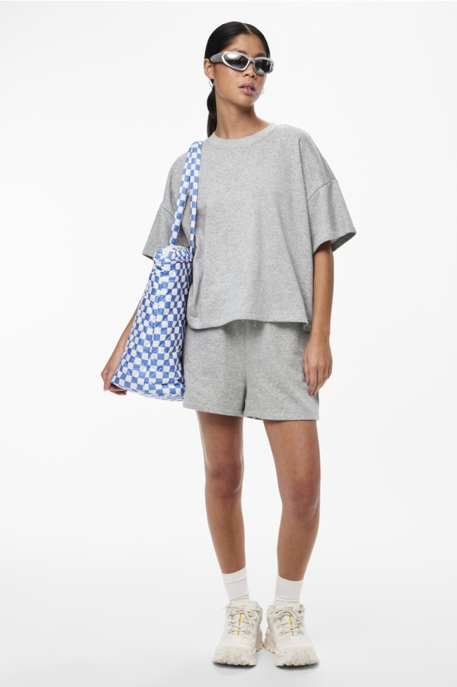 Pieces grijze dames sweater | Model