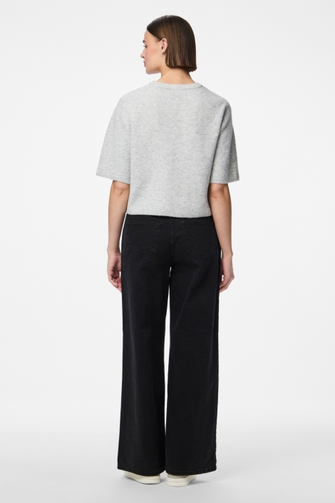 Pieces grijze dames trui | Model achteraanzicht