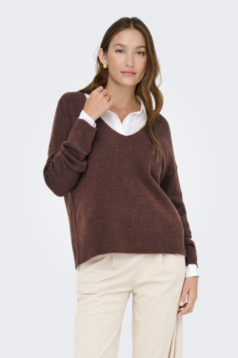 Jacqueline de Yong bruine dames trui | Model vooraanzicht