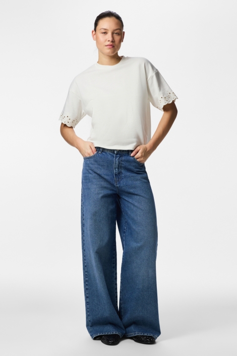 Pieces witte dames t-shirt | Model