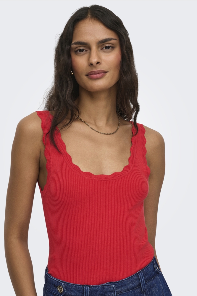 Jacqueline de Yong rode dames top | Model vooraanzicht