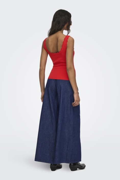 Jacqueline de Yong rode dames top | Model achteraanzicht