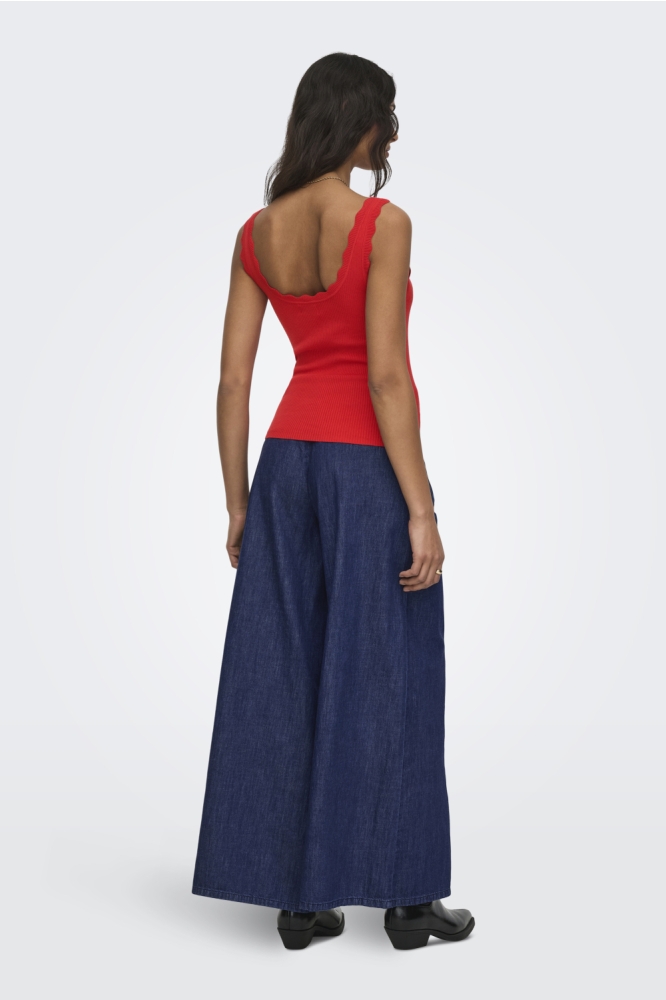 Jacqueline de Yong rode dames top | Model achteraanzicht