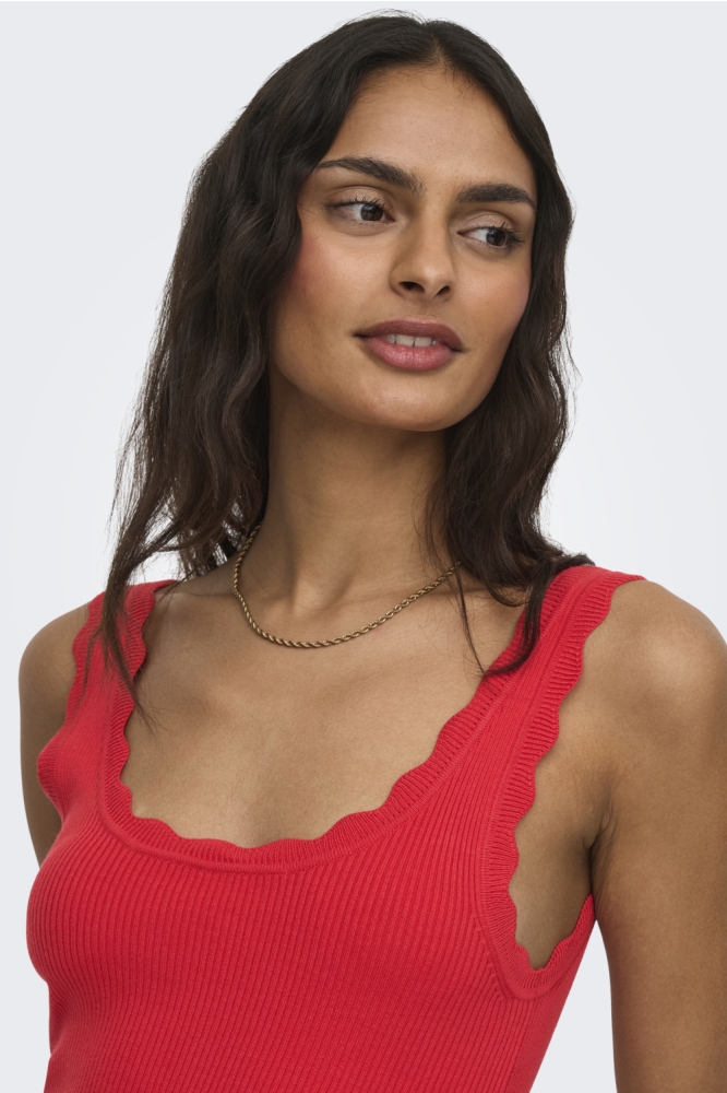 Jacqueline de Yong rode dames top | Close up