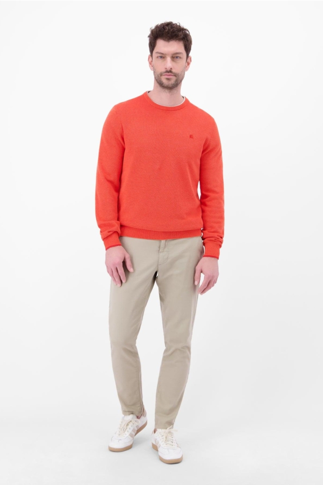 Lerros oranje heren trui | Model