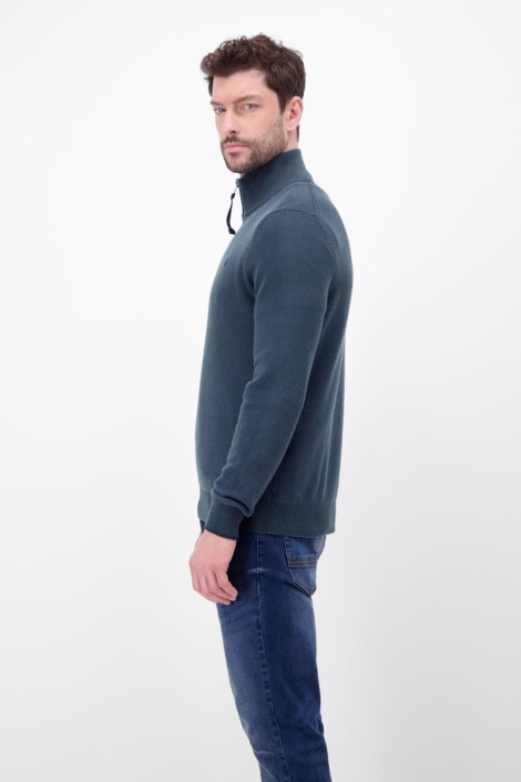 Lerros blauwe heren trui | Model zijaanzicht