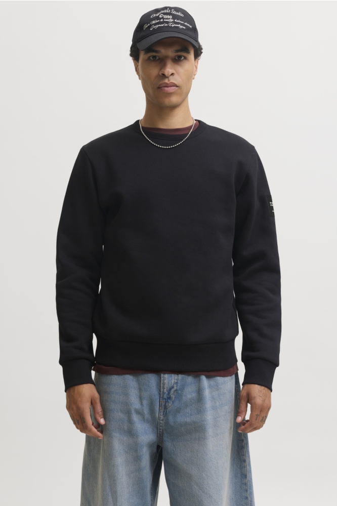 Jack & Jones zwarte heren sweater | Model vooraanzicht