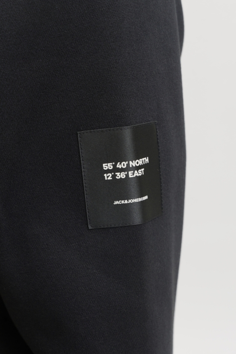 Jack & Jones zwarte heren sweater | Close up