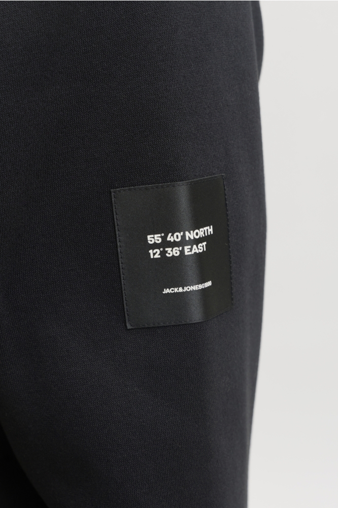 Jack & Jones zwarte heren sweater | Close up