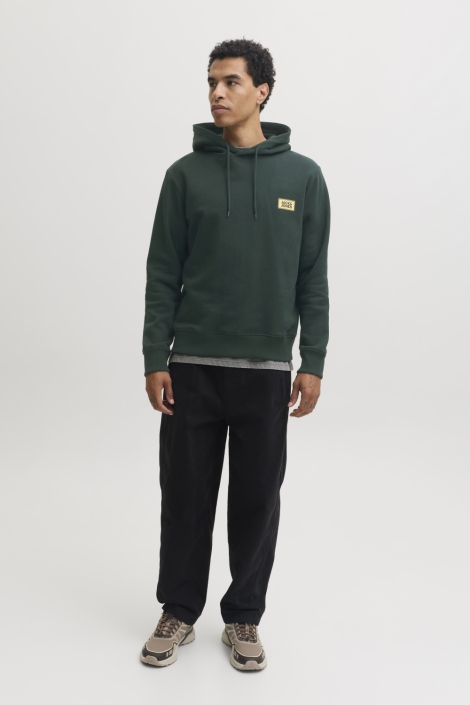 Jack & Jones groene heren sweater | Model vooraanzicht