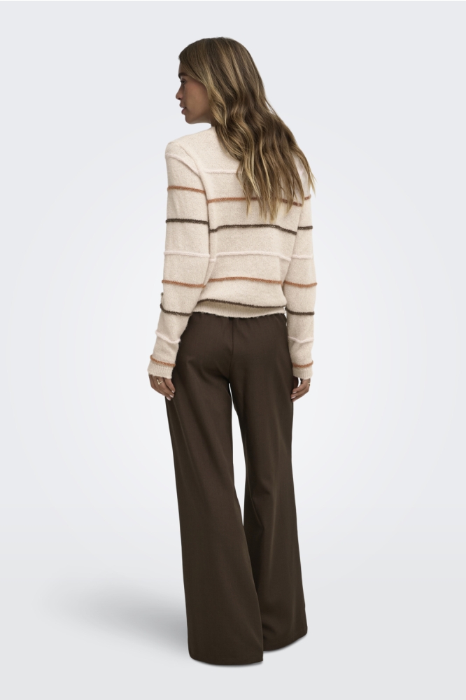 Jacqueline de Yong beige dames trui | Model
