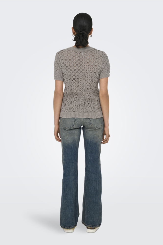 Only taupe dames t-shirt | Model