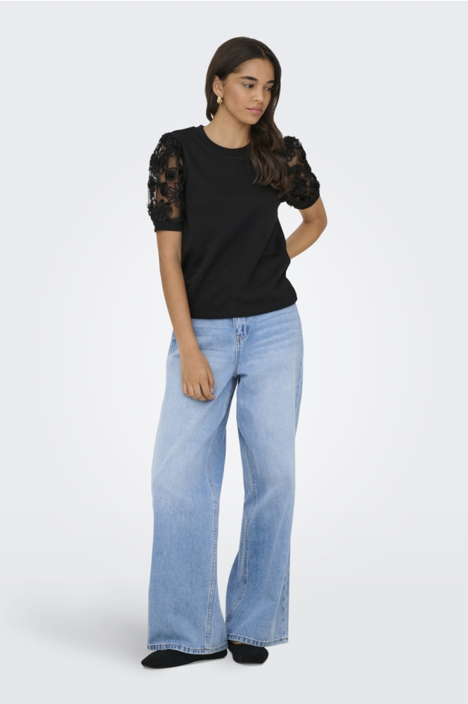 Jacqueline de Yong zwarte dames sweater | Model