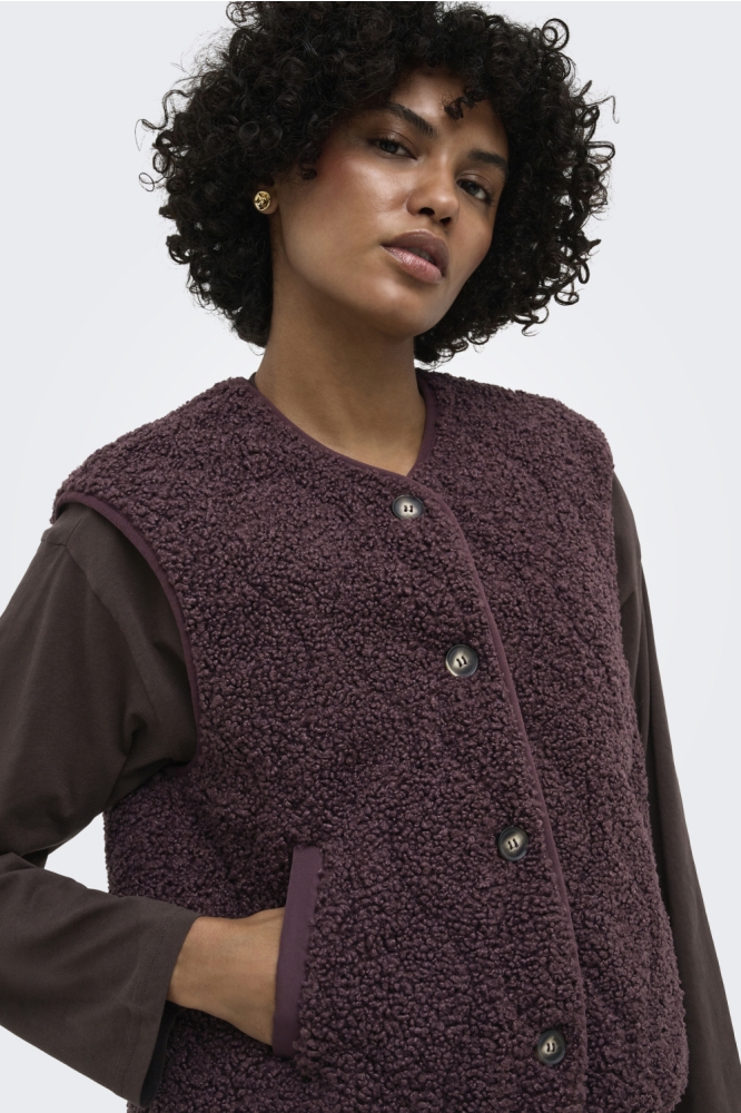 Only bordeaux dames gilet | Kleurstaal
