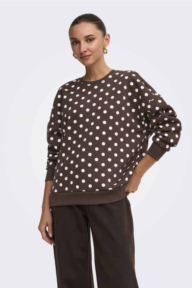 Only bruine dames sweater | Model vooraanzicht