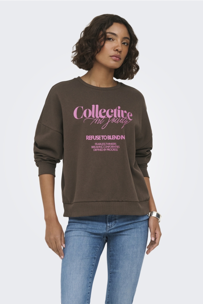 Only bruine dames sweater | Model vooraanzicht