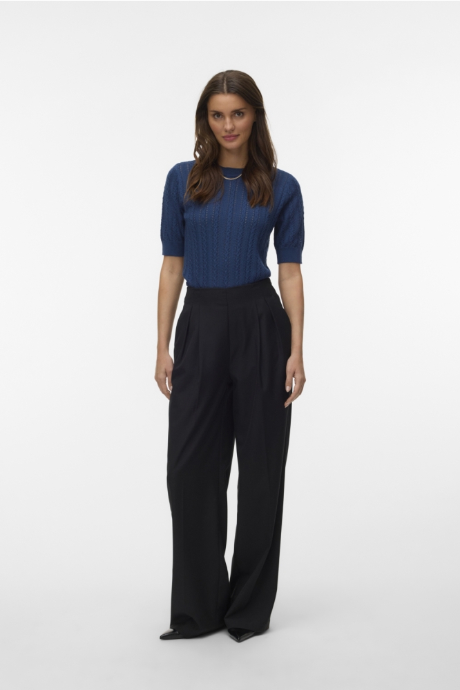 Vero Moda blauwe dames trui | Model