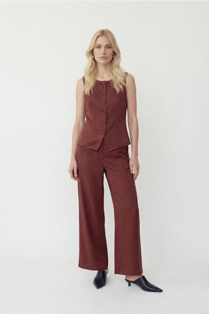 Vero Moda bordeaux dames gilet | Model vooraanzicht