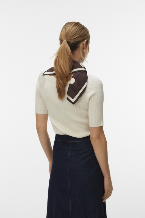 Vero Moda beige dames trui | Model achteraanzicht