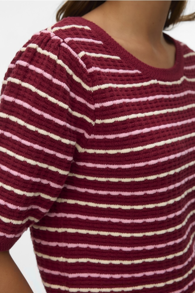 Vero Moda rode dames trui | Close up