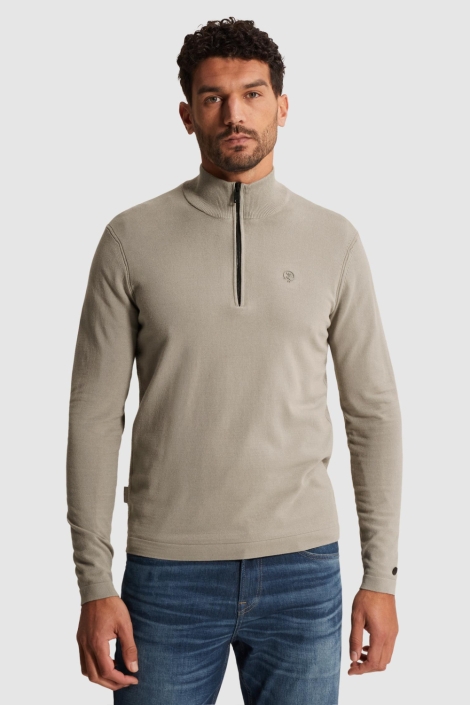 Cast Iron groene heren trui | Model vooraanzicht