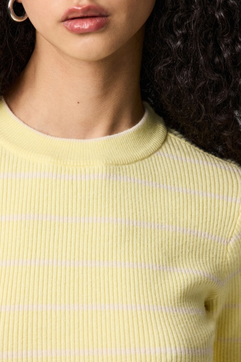 Pieces gele dames t-shirt | Close up