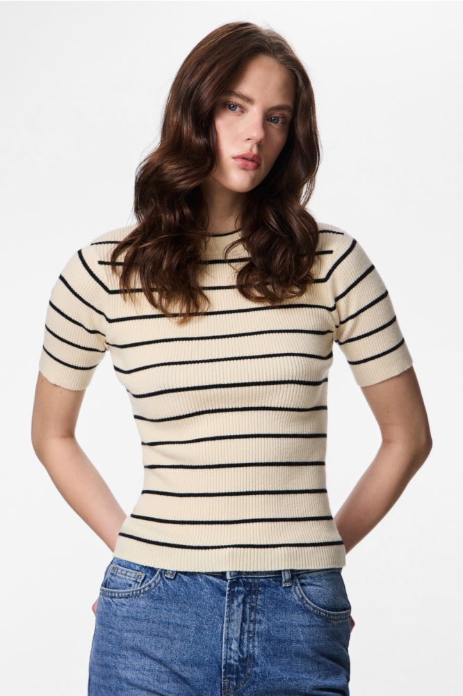 Pieces ecru dames trui | Model