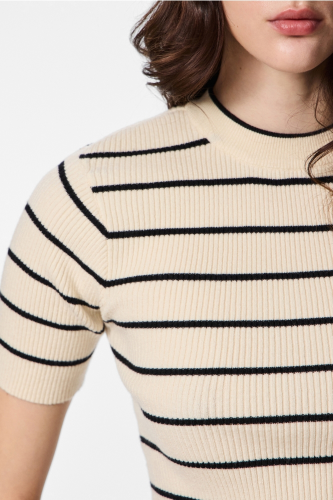 Pieces ecru dames trui | Close up