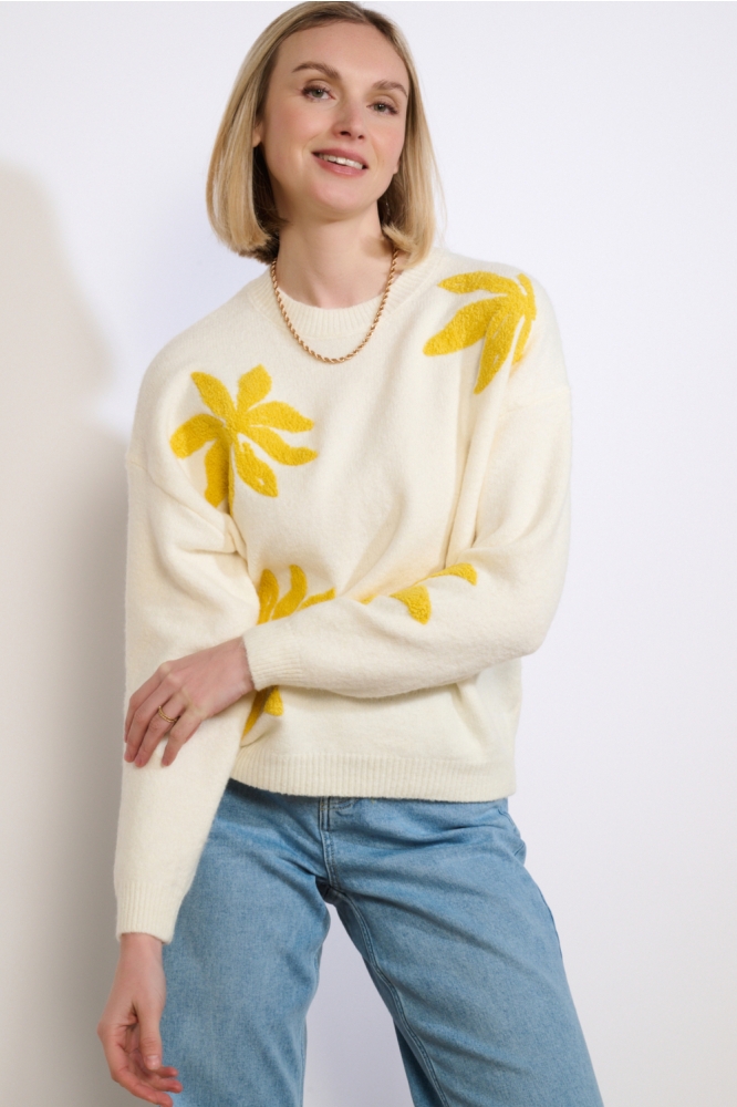 LolaLiza ecru dames trui | Model vooraanzicht