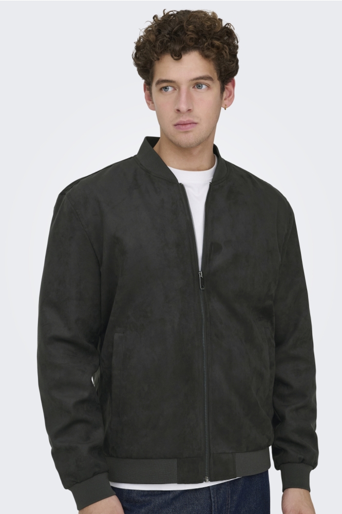 Only & Sons grijze heren jas | Model vooraanzicht