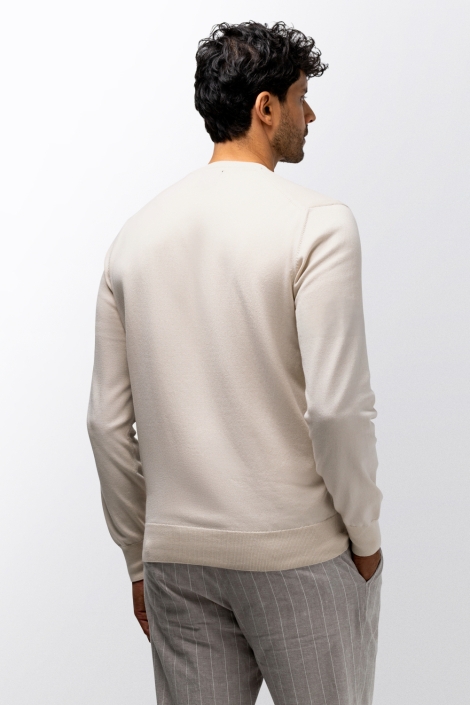 State of Art ecru heren trui | Model achteraanzicht