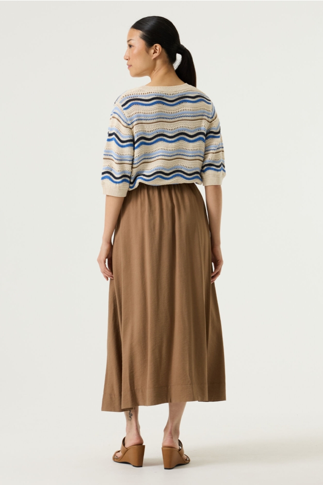 Garcia beige dames trui | Model achteraanzicht