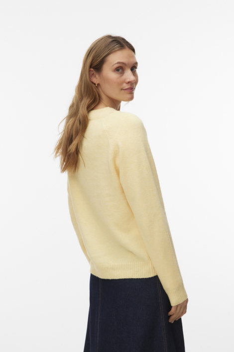 Vero Moda gele dames trui | Model achteraanzicht
