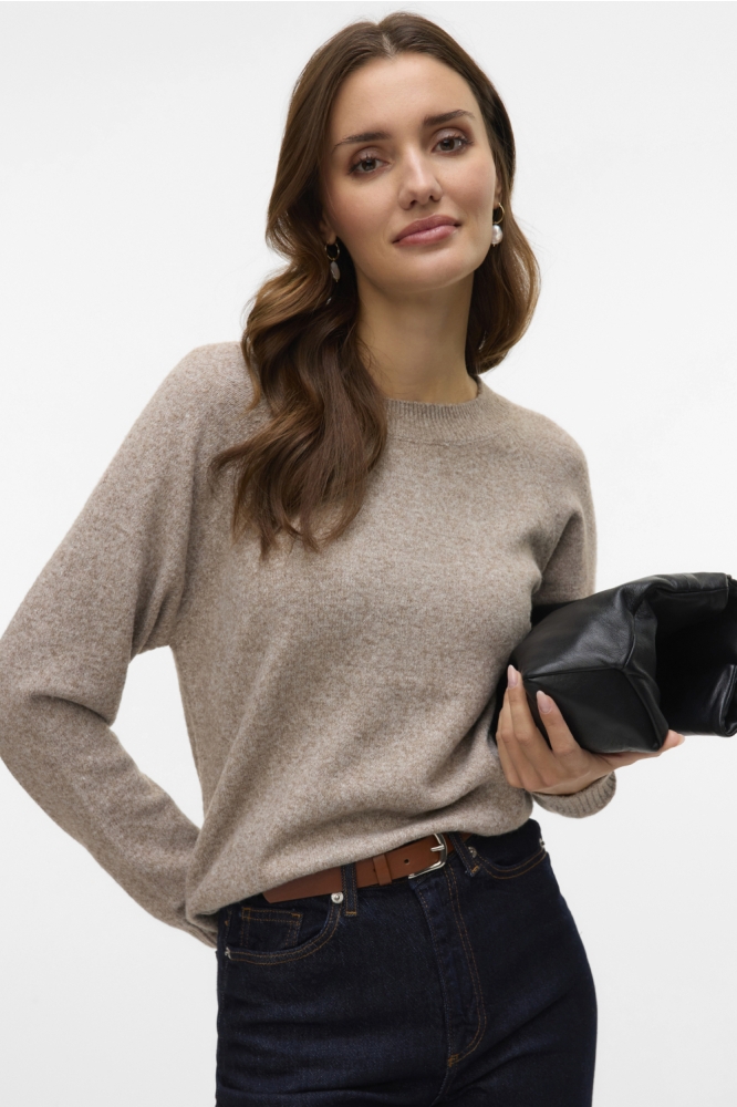 Vero Moda taupe dames trui | Model