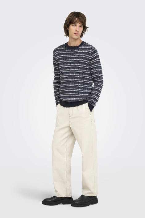 Only & Sons blauwe heren trui | Model vooraanzicht