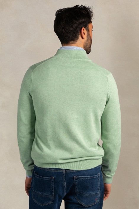 NZA groene heren trui | Model achteraanzicht